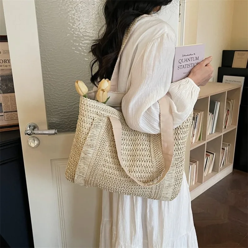

Women's Large Openwork Crochet Straw Tote Bag Fringe Detail Casual Style for Summer Beach & Daily Use Bags for Women Handbags