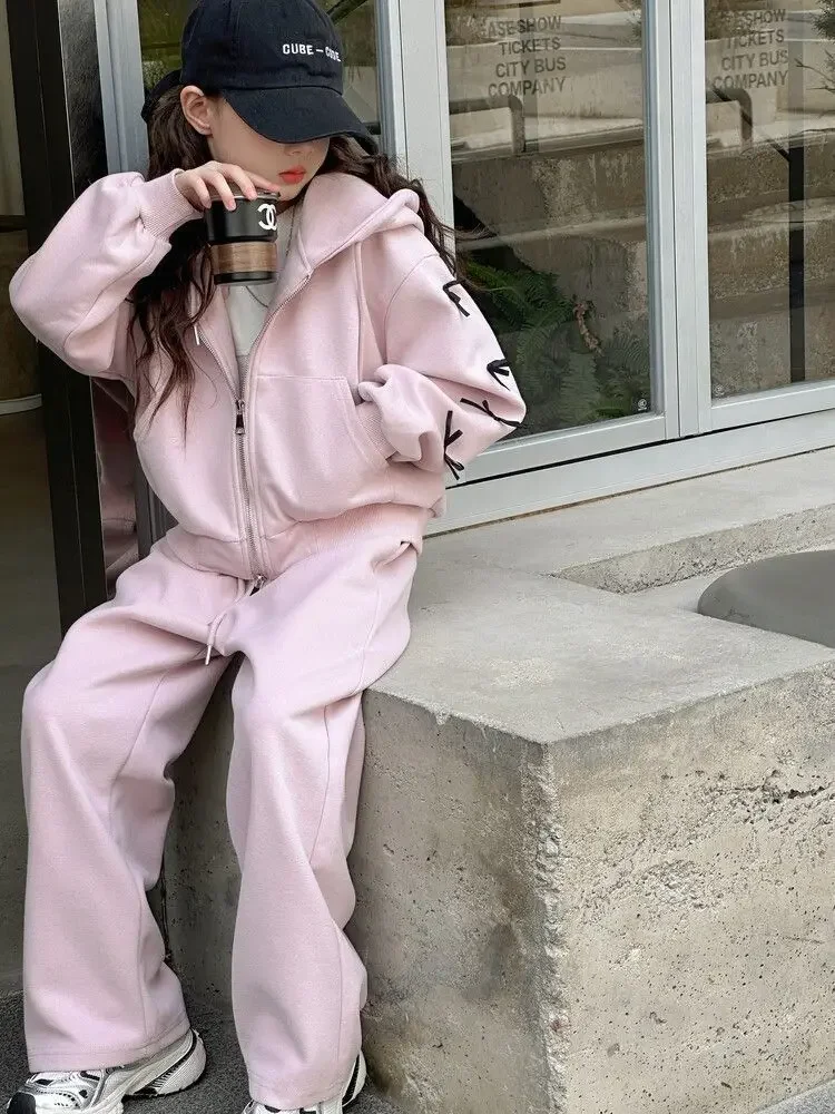 Mädchen-Trainingsanzug mit Kapuze und Schleifendetail – zweiteiliges Outfit im koreanischen Stil mit langärmeliger Jacke und Hose für größere Kinder. – Detail 21