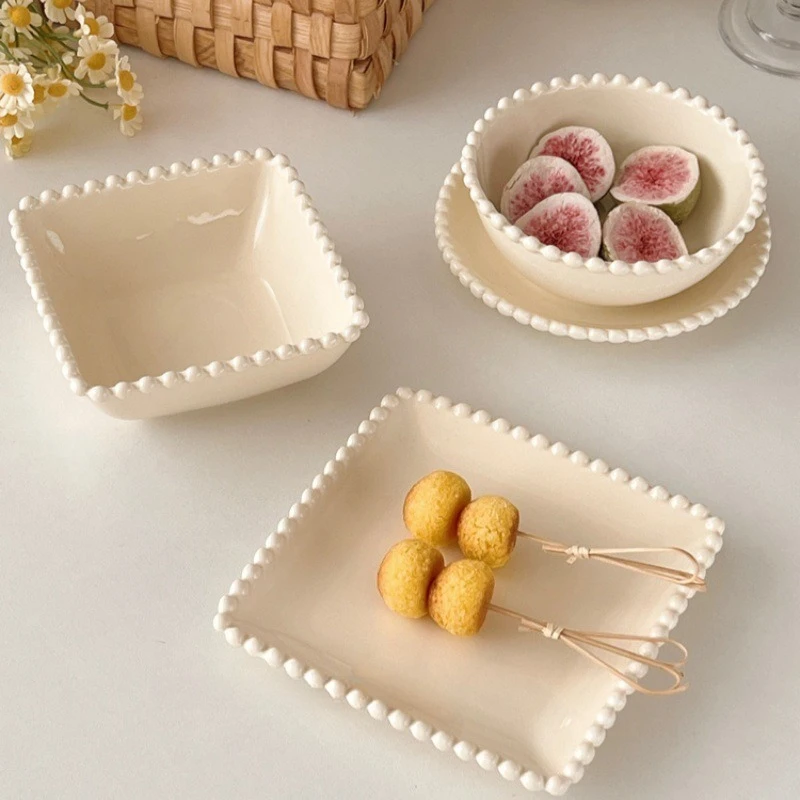 

Minimalist Solid Color Wavy Edge Fruit Plates Ceramic Plates Breakfast Plates Dessert Bowls Cake Plate Exquisite Plate Tableware