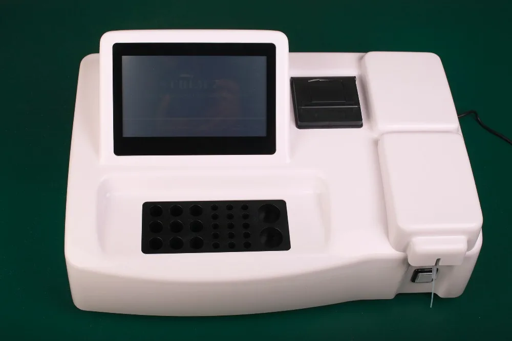 Halbautomatischer Chemieanalysator