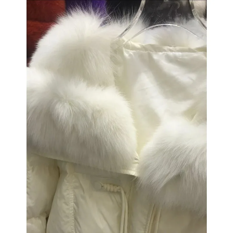 女性のチャイニーズノットファーカラー韓国版ショートライト高級ファー本物の防寒と暖かいジャケットコート新しいダウンジャケット