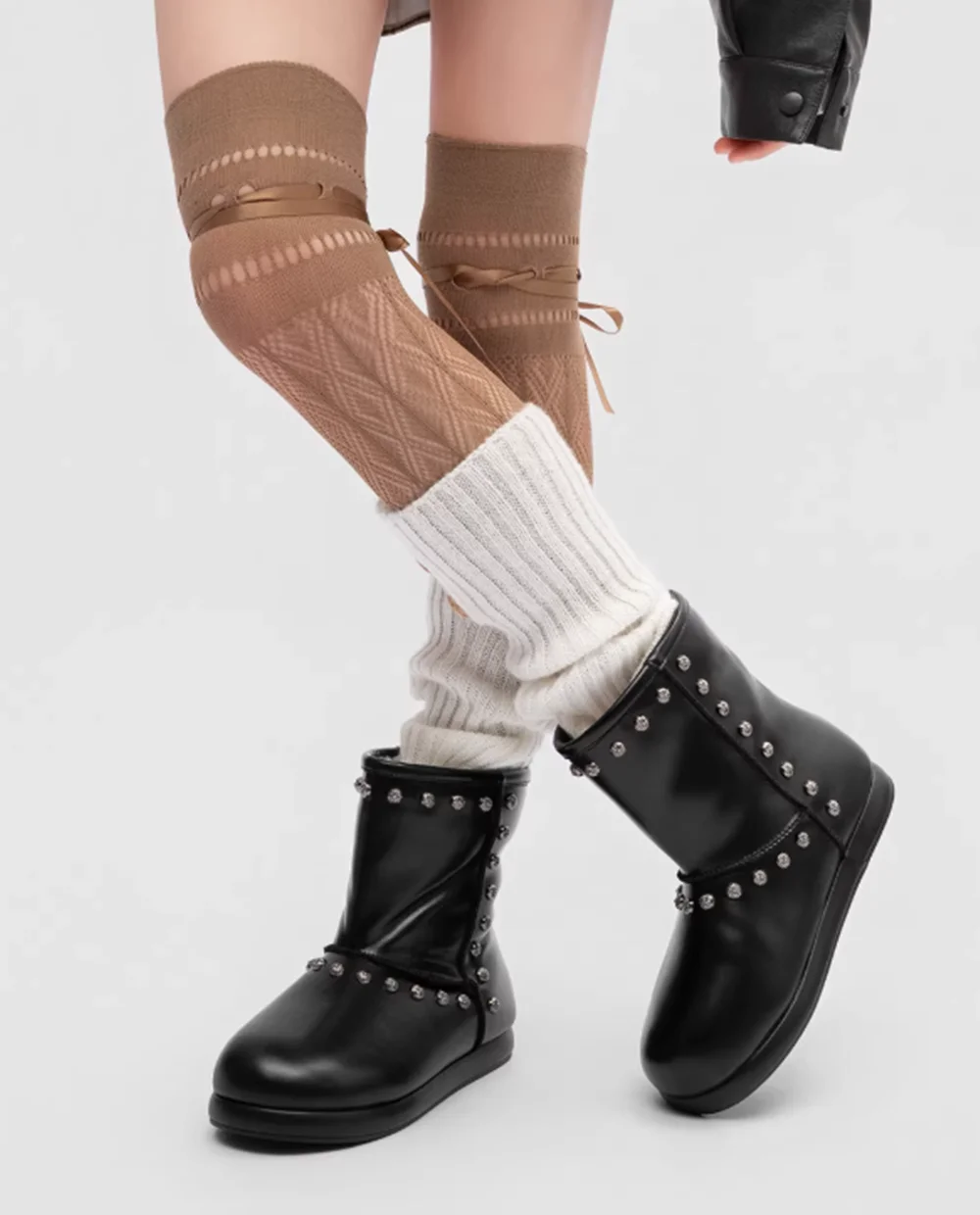 Winter New Style Black Faux Leather Ankle Boots Studded Thick-Soled Fleece Lining Rounded Toe Platform Sole Casual Snow Boots