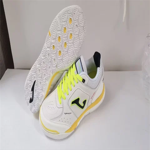 Professional indoor futsal football shoes leather