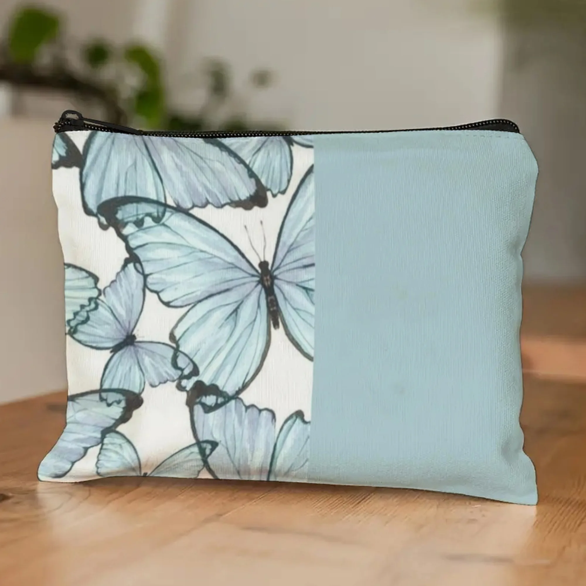 

Elegant Blue Butterfly Patchwork Makeup Bag，Travel - Friendly Toiletry Organizer，Stylish Cosmetic Pouch with Intricate Design