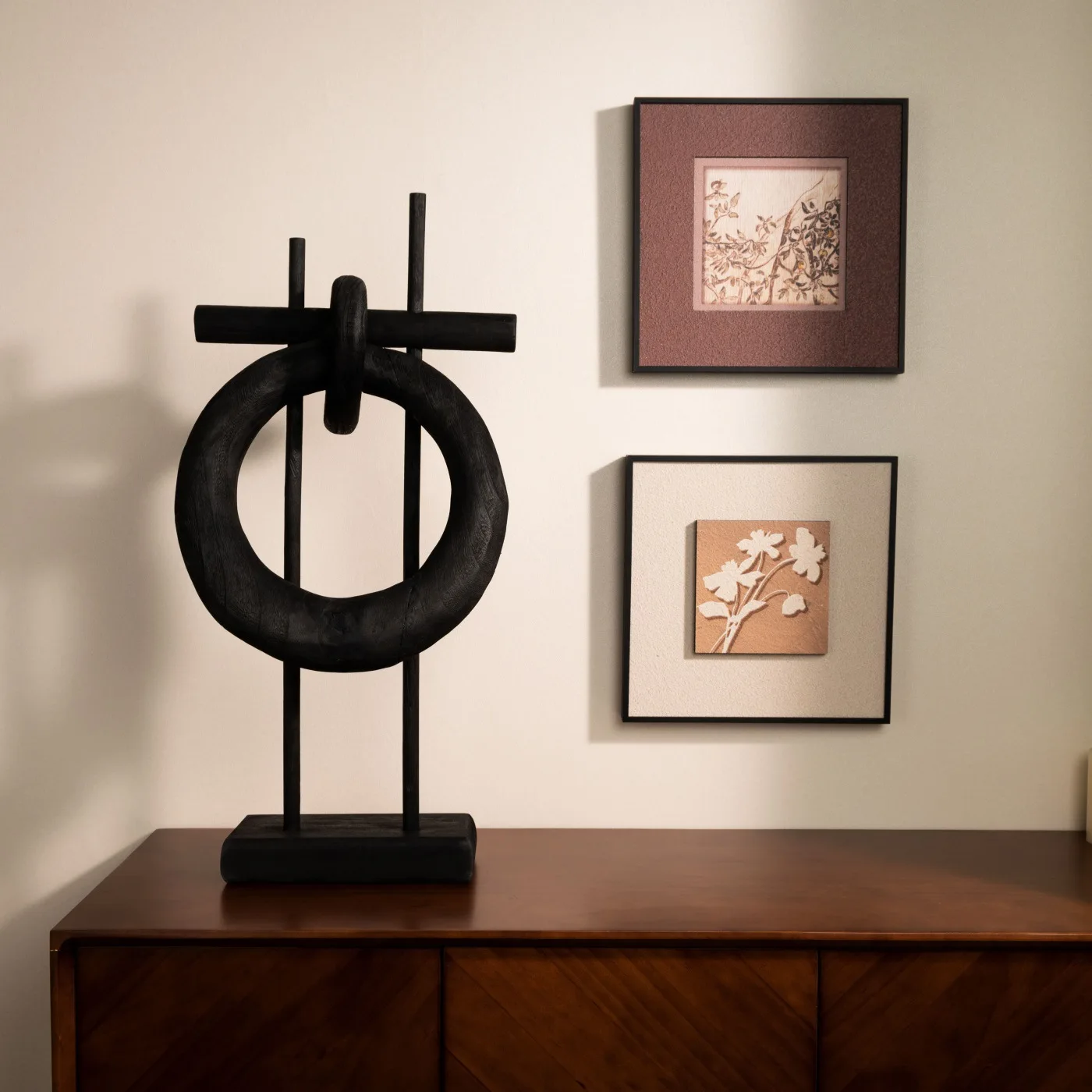 

PYJ black geometric buckle pendulum, high-end desktop decoration, living room decoration