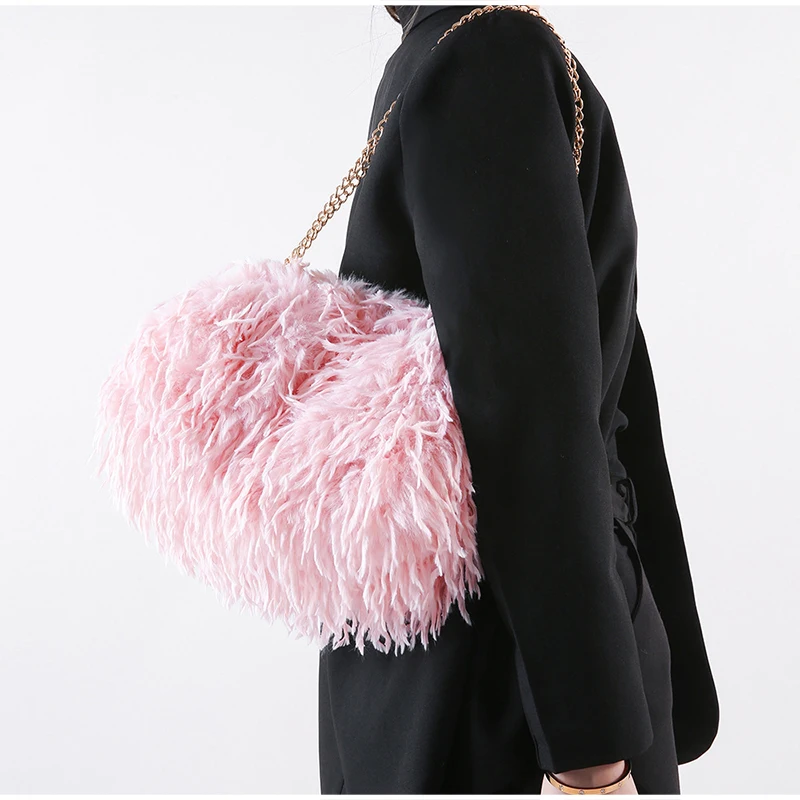 Lockige, flauschige Kunstfeder-Plüsch-Umhängetasche mit Kette, Damen-Clutch mit Falten-Design für Partys und Abendveranstaltungen, Herbst/Winter – Detail 6