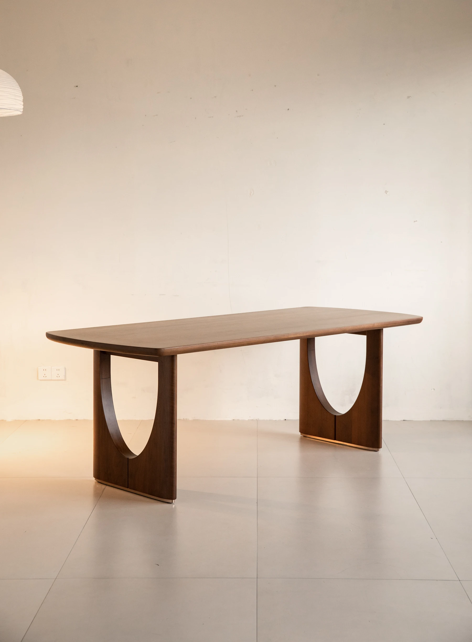 #Factory Direct Wholesale Modern All Solid Wood Dining Table and Chair Set for Home Apartment Hotel Restaurant Furniture