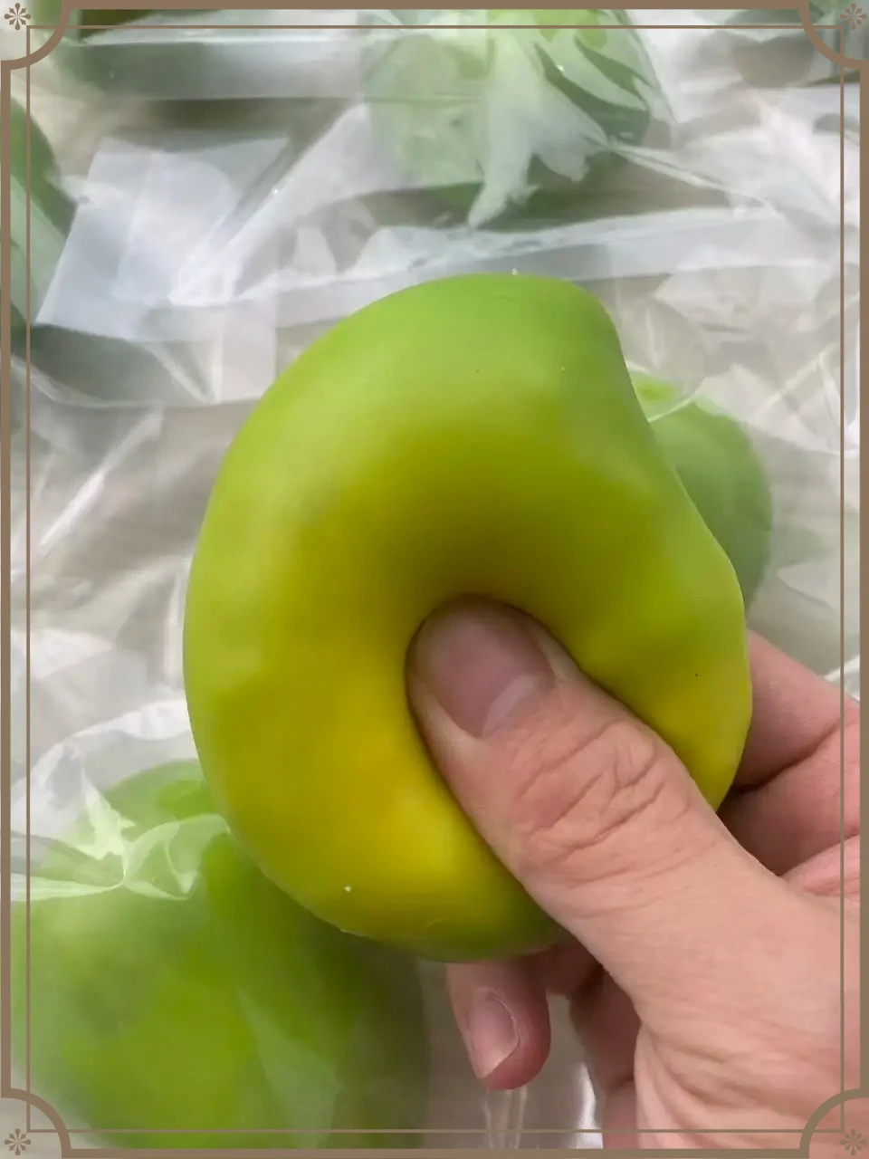 2026 New Arrival Hot Handmade Crispy Mango Squeeze Ball, ASMR Crunchy Block Filled Stress Relief Fidget Toy for Adults