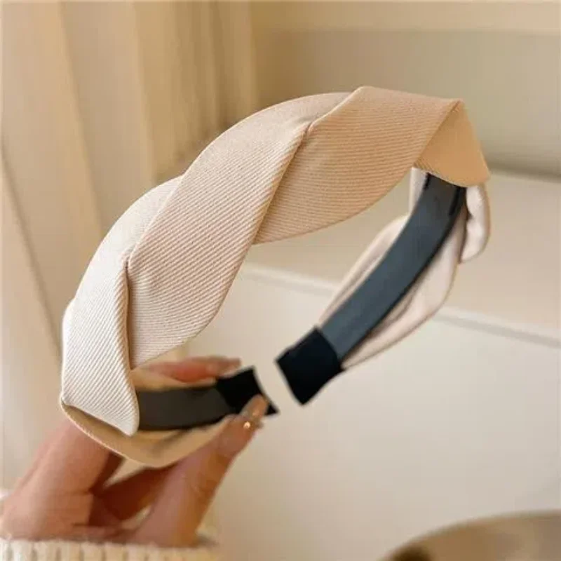 Korean Retro Braided Headband for Women Wide Face Wash Headband Solid Color Cloth Headband Versatile Hair Accessory Female