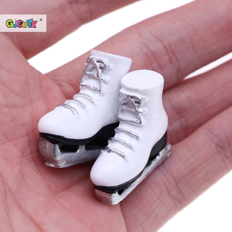 1 para domek dla lalek Mini symulacja buty do jazdy na łyżwach Prop Model dla dziecka lalka wrotki dekoracyjny prezent zabawki dla dzieci akcesoria dla lalek — zdjęcie 6