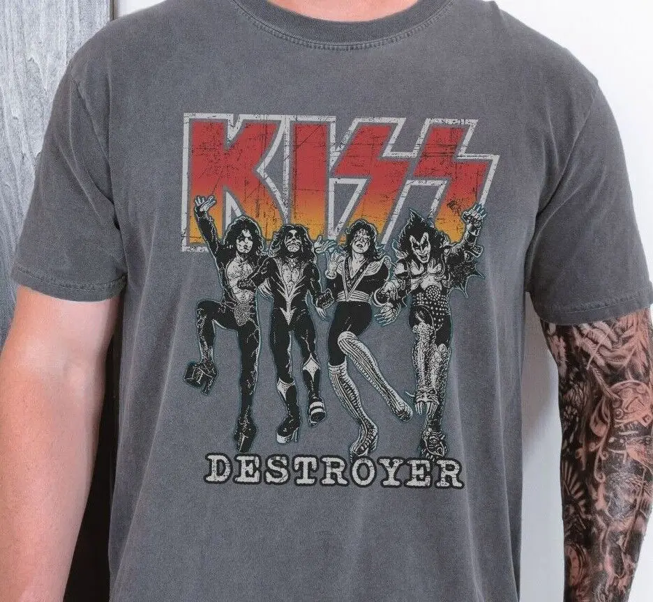 

KISS Destroyer Heavy Metal T-Shirt on Vintage Black Comfort Colors 1717 Tee