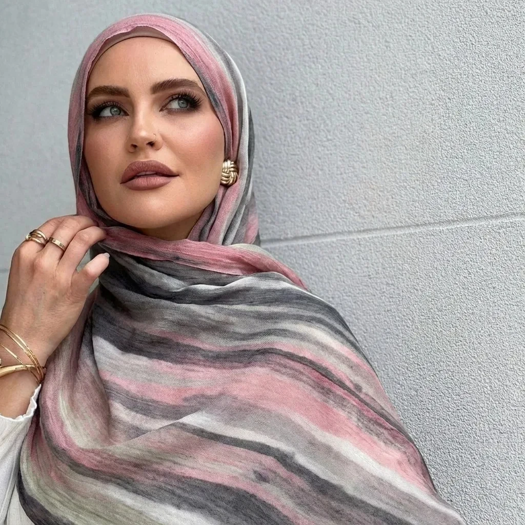 

Хиджаб из модала и хлопка с акварельным принтом, шарф-платок с жатым эффектом, популярный в Дубае, восточный головной убор