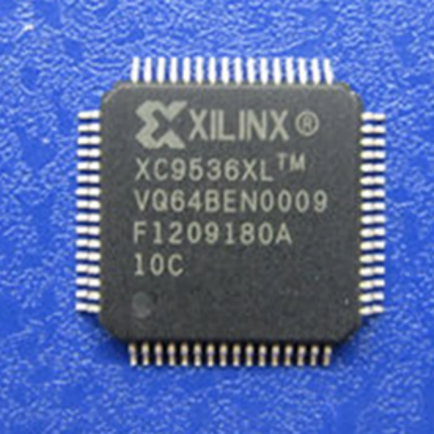1~10pcs/lot XC9536XL-10VQ64C 10VQ64I 7VQ64C 7VQ64I QFP64 100% Brand New Original
