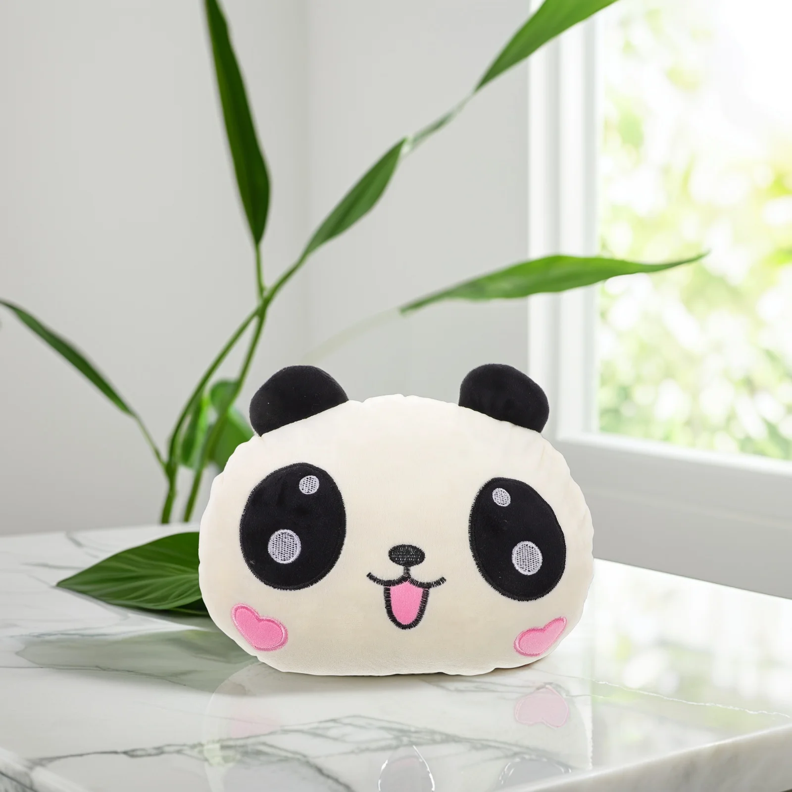 Almohada de Cuello para Auto con Diseño de Panda Adorable, Banda Elástica y Funda Extraíble para un Descanso Cómodo en la Oficina o el Sofá