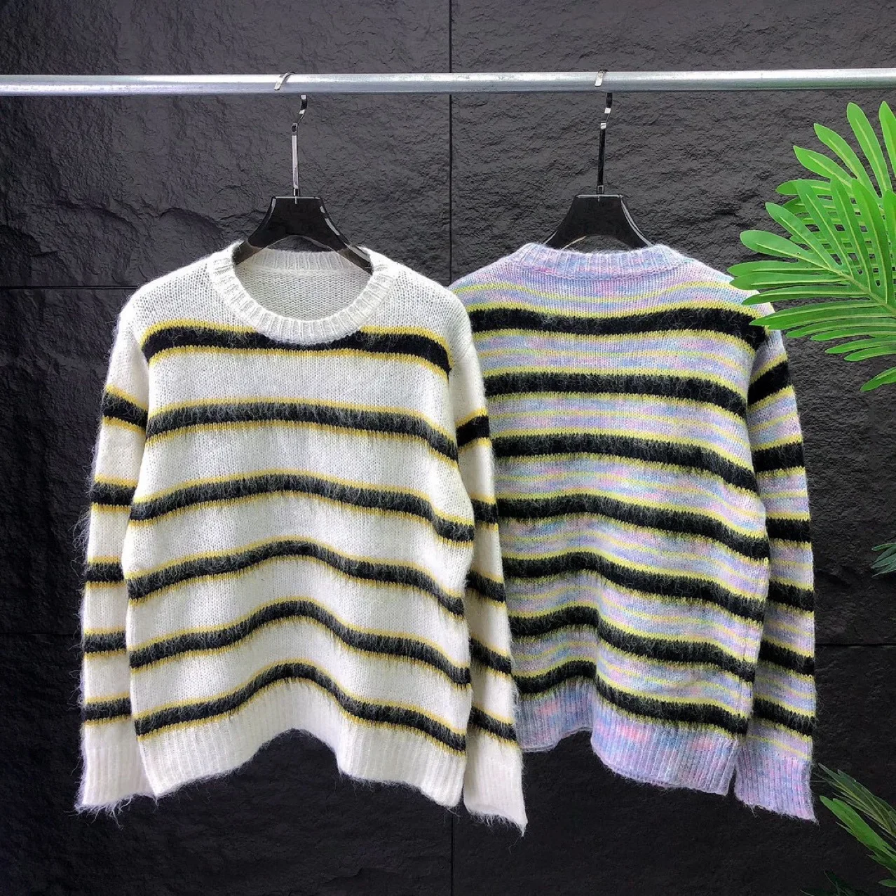

2024 Autumn Round Neck Color Stripe Knit Sweater Mohair Contrast Loose Mens Pullovers Sweaters Oversize Female Clothes Vintage