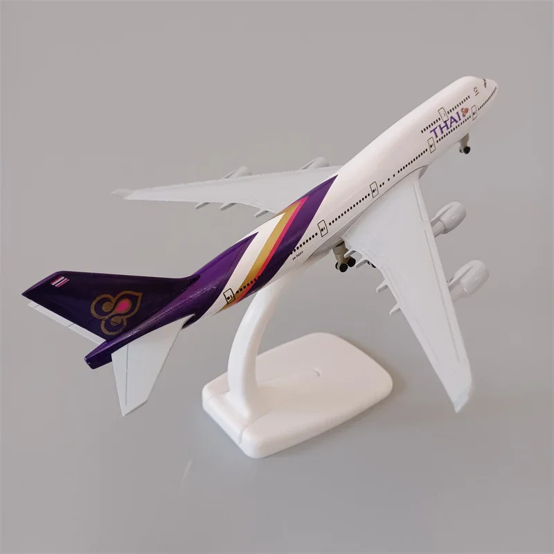 Модель самолета 20 см, Таиланд, Air Thai B747 Airlines Boeing 747 Airways, литая под давлением модель самолета из металлического сплава с колесами