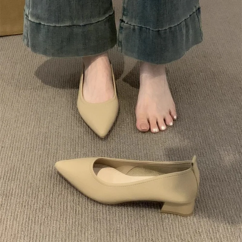 

Новинка 2025, женские кожаные туфли-лодочки без шнуровки с острым носком, высококачественные мягкие удобные элегантные женские модельные туфли на высоком квадратном каблуке