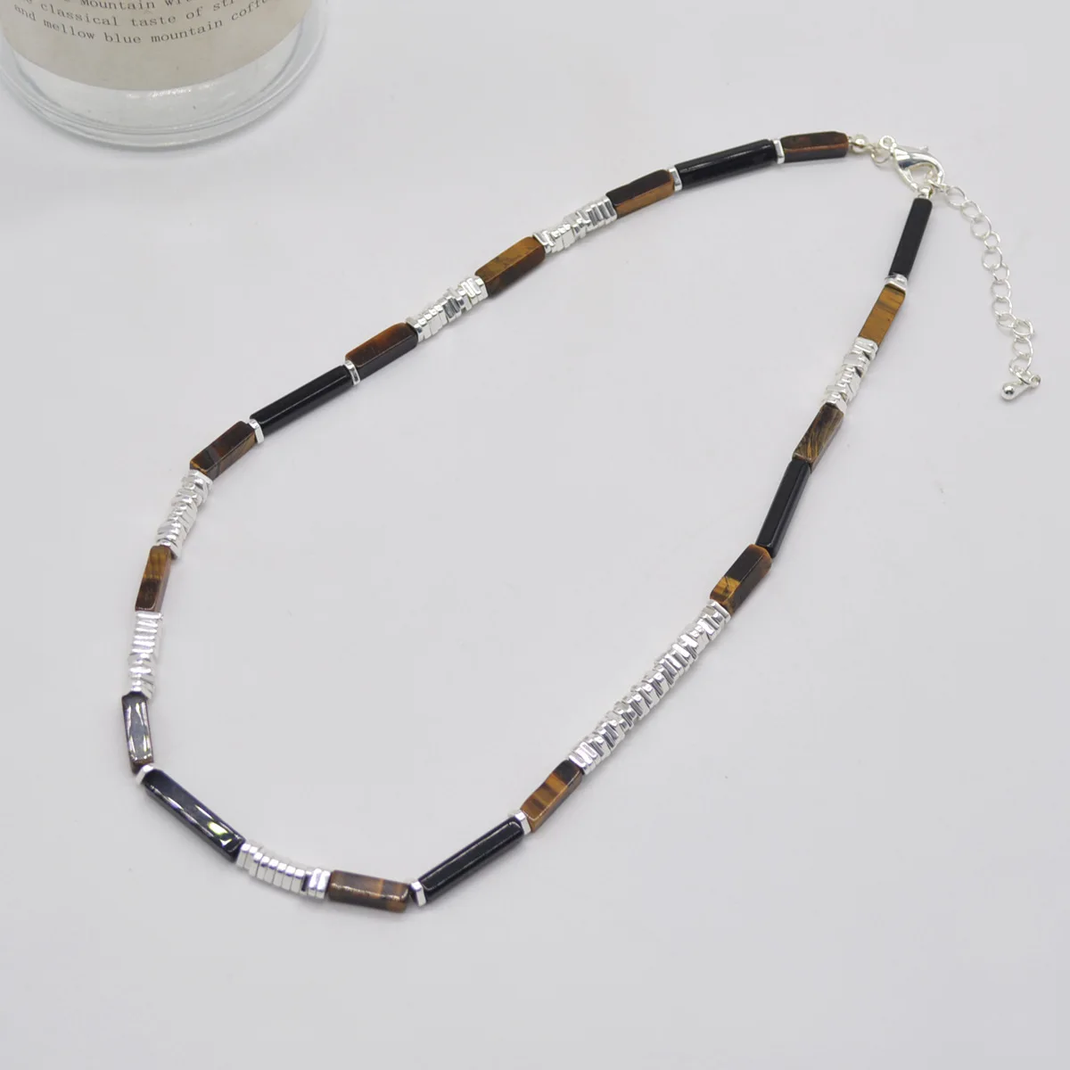 colar-de-pedras-naturais-olho-de-tigre-com-po-de-prata-design-exclusivo-personalizado-estilo-mella-wind-corrente-de-clavi