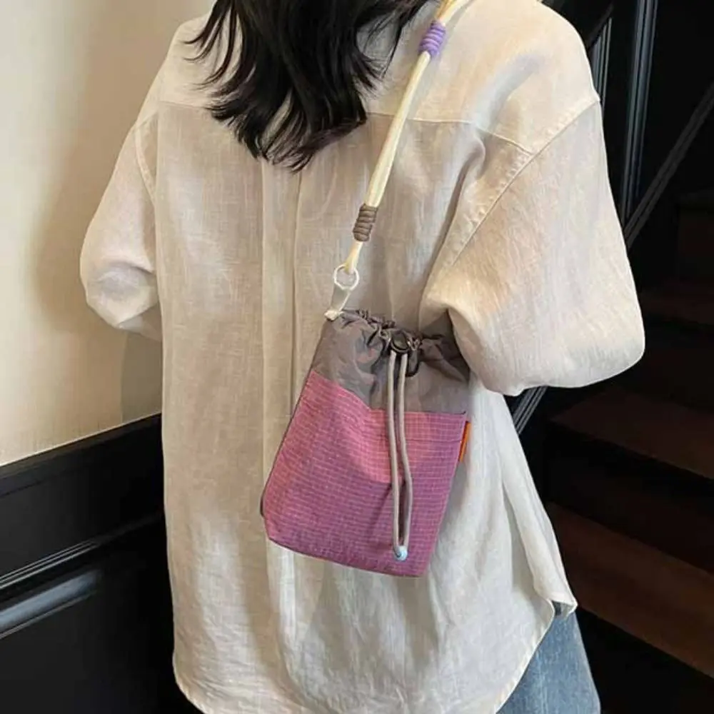 Shoulder Strap Small Drawstring Bucket Bag Nylon Quick Drying Water Bottle Holder Front Pocket Handle Crossbody Water Bottle Bag