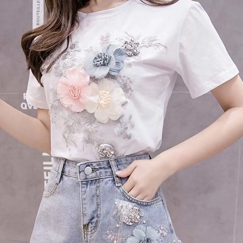 2023 Summer New Women Embroidered Sequins 3d Flower Patchwork Short-sleeved T-shirt + Ragged Denim Shorts Women Two-piece Set