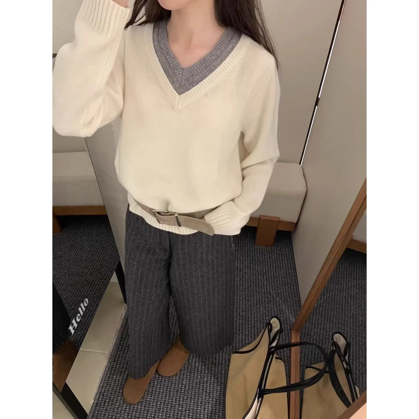 Europe station 2024 autumn winter new fashion color contrast double V-neck 100% wool knit sweater women\'s top