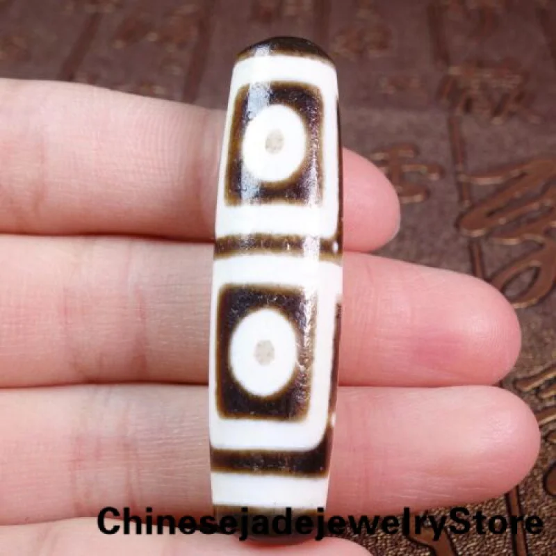

Ancient Tibetan DZI Beads Old Agate Lucky 4 Eye Totem Amulet Pendant #2084