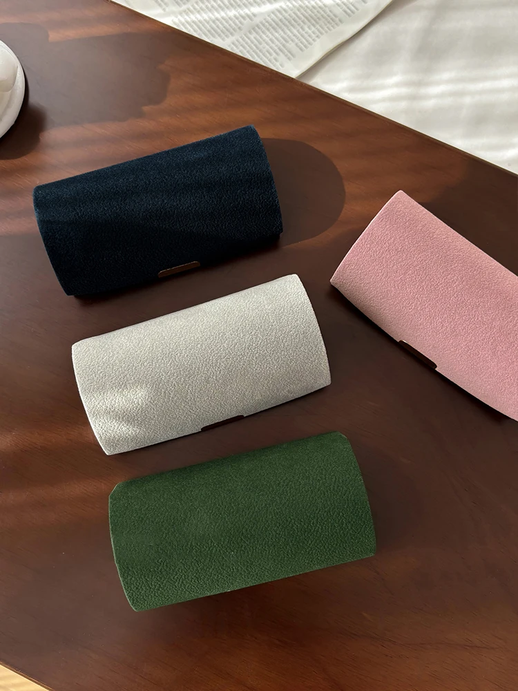 صندوق تخزين مجوهرات صغير رائع ومحمول لرحلات العمل النسائية صندوق مجوهرات مخملي فاخر خفيف مضاد للأكسدة