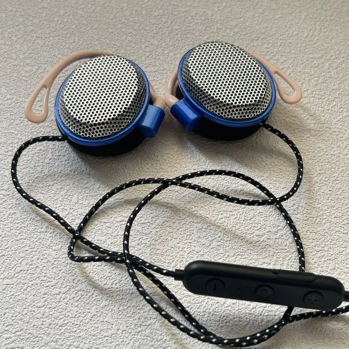 

Наушники с креплением на ухо, Bluetooth-гарнитура, стерео, низкая задержка, для спорта и бега, 4 часа работы от батареи