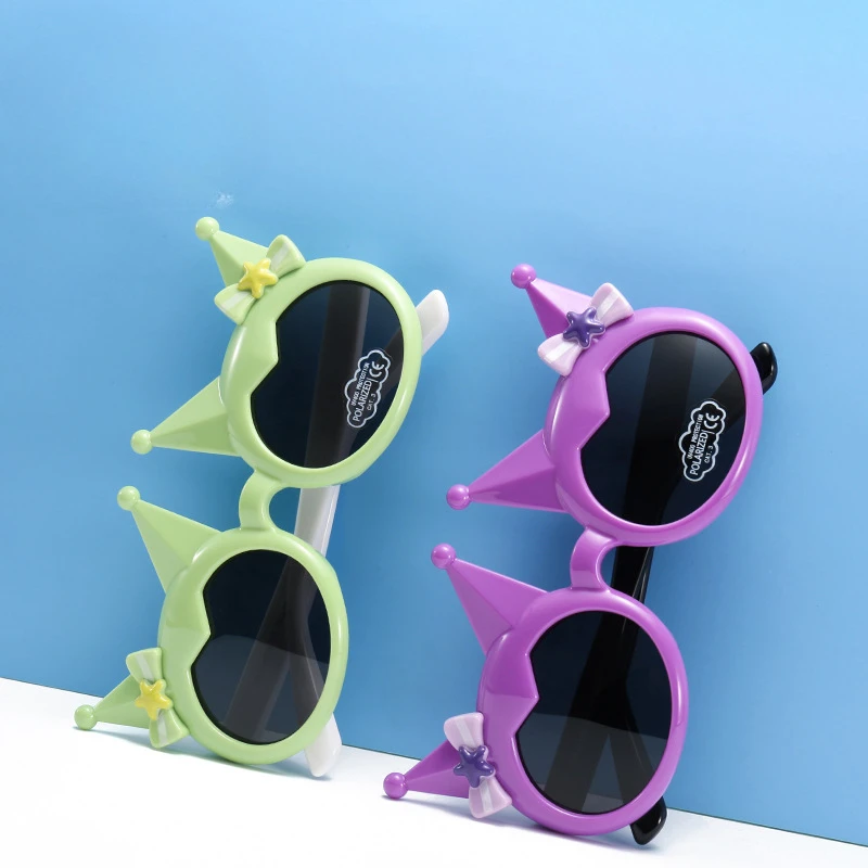 

Sanrio Kuromi Hello Kitty Children's Sunglasses Little Girl Cartoon Flip Sunglasses My Melody Sun Protection Sunglasses Glasses