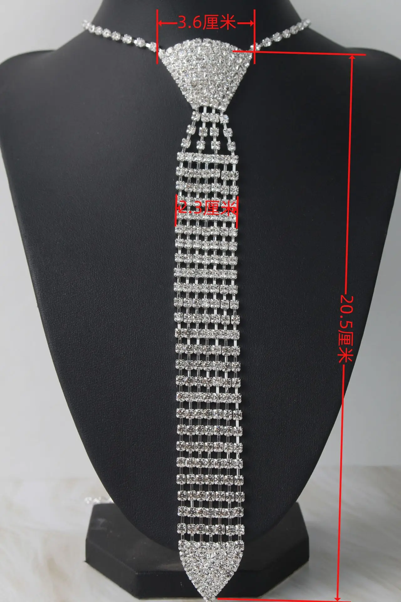 السيدات التعادل مشبك حجر الراين قلادة فستان الزفاف الملحقات والاكسسوارات العصرية العلاقات العصرية على شكل سهم