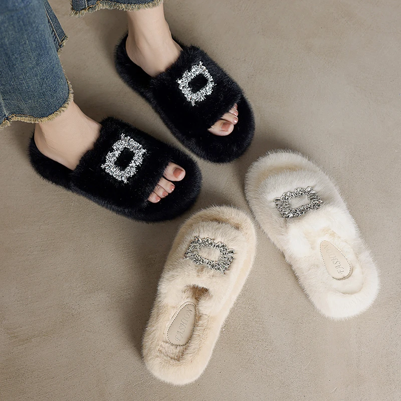 

2024 Winter Women Furry Slippers Luxury Diamond Buckle Shoes Women Fashion House Furry Open Toe Sandals Indoor Warm Plush Slide