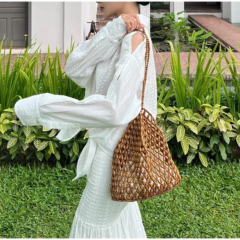 Ahornholz-Perlen-Handtasche, Damen Große Kapazität Hohle Strand-Urlaubstasche, Sommerliche Lässige Schicke Handgewebte Tragetasche – Detail 12