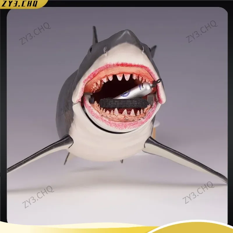 

В наличии: Коллекционная фигурка NECA Jaws 12 дюймов, 50-летний юбилейный выпуск, люкс-модель из фильма с множеством аксессуаров, подарок для коллекционеров