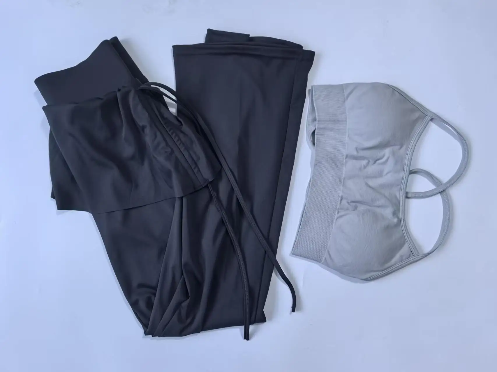 

Женский комплект для йоги DF CF: спортивный бюстгальтер с перекрестной спинкой и леггинсы с высокой талией для подтяжки бедер, быстросохнущая дышащая одежда для фитнеса