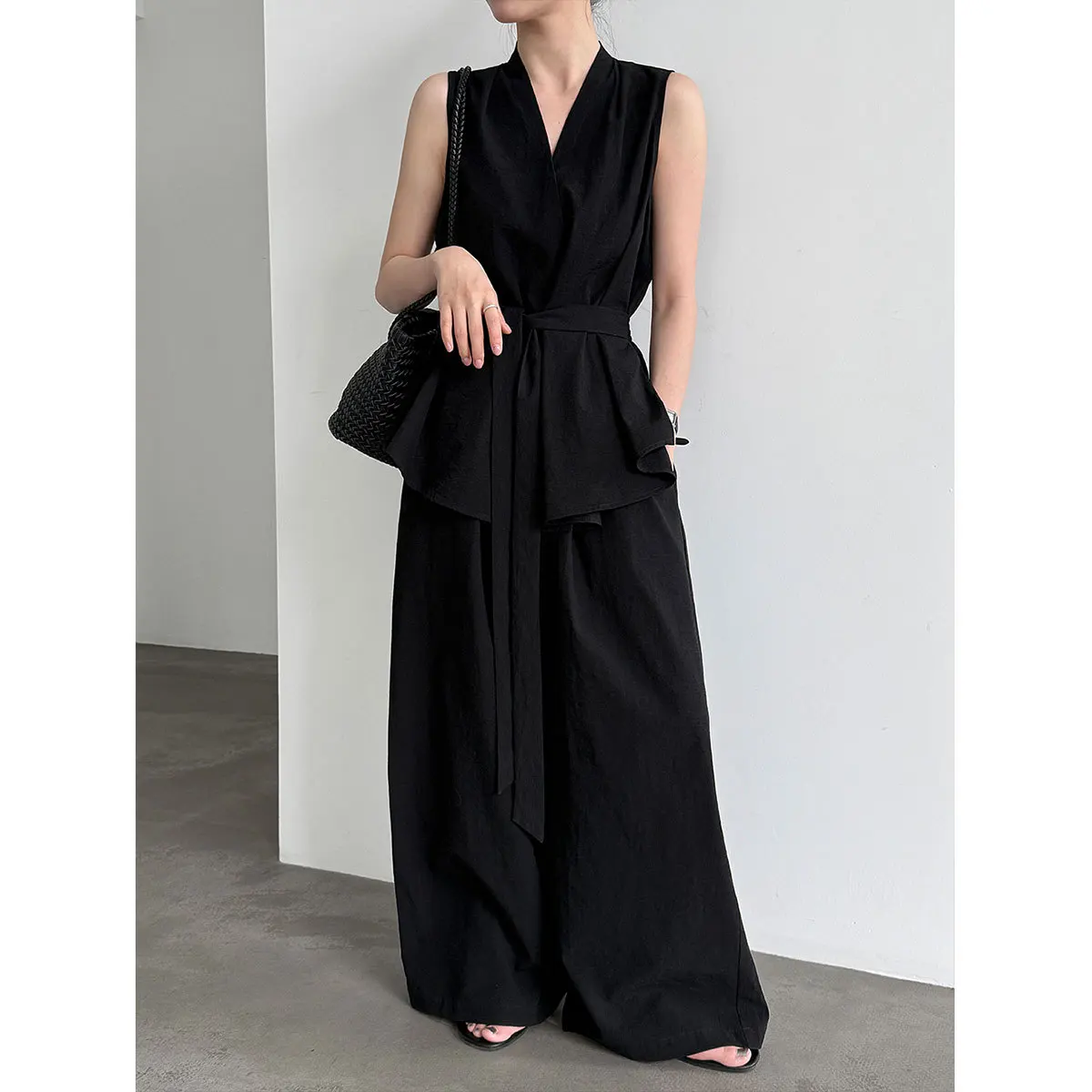 SuperAen Stand-up Collar Sleeveless Top 2026 Summer New Simple Casual Full Length Wide-leg Pants Two-piece Sets