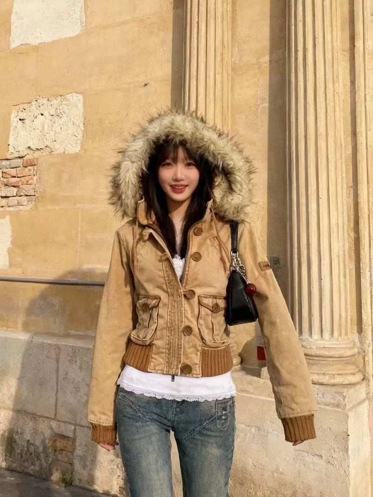 

2025 Winter New Retro Versatile Slim Women's Short Hooded Jacket Fur Collar Full Sleeve Single Breasted Pocket Warm Jacket