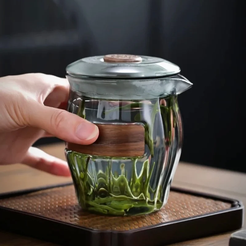 260ml Teekanne aus Glas mit Verbrühungsschutz, für Büro, Pu-Erh und Longjing, tragbare Filter-Teekanne, einfaches Zubehör für die Teezeremonie zu Hause