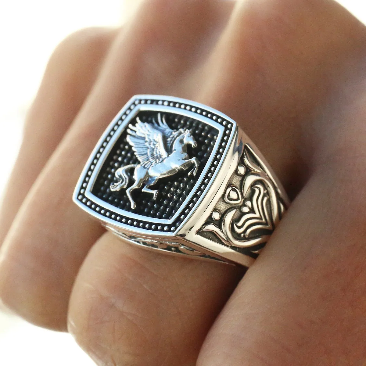 Vintage Pegasus Signet Rings for Men Silver Unicorn Wing Horse Mens Jewellery Personality Birthday Party Jewelry Gift Anillo