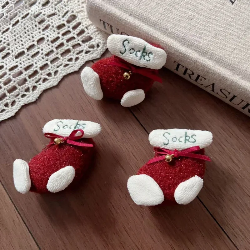 

Handmade Fabric Red Christmas Sock Brooch Pin Festive New Year Decor for Shoes Hat Clothing Trim