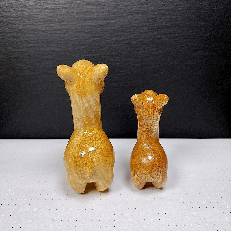 Handcrafted Cedar Wood Alpaca Figurine - Cute Decorative Animal Art For Home & Office