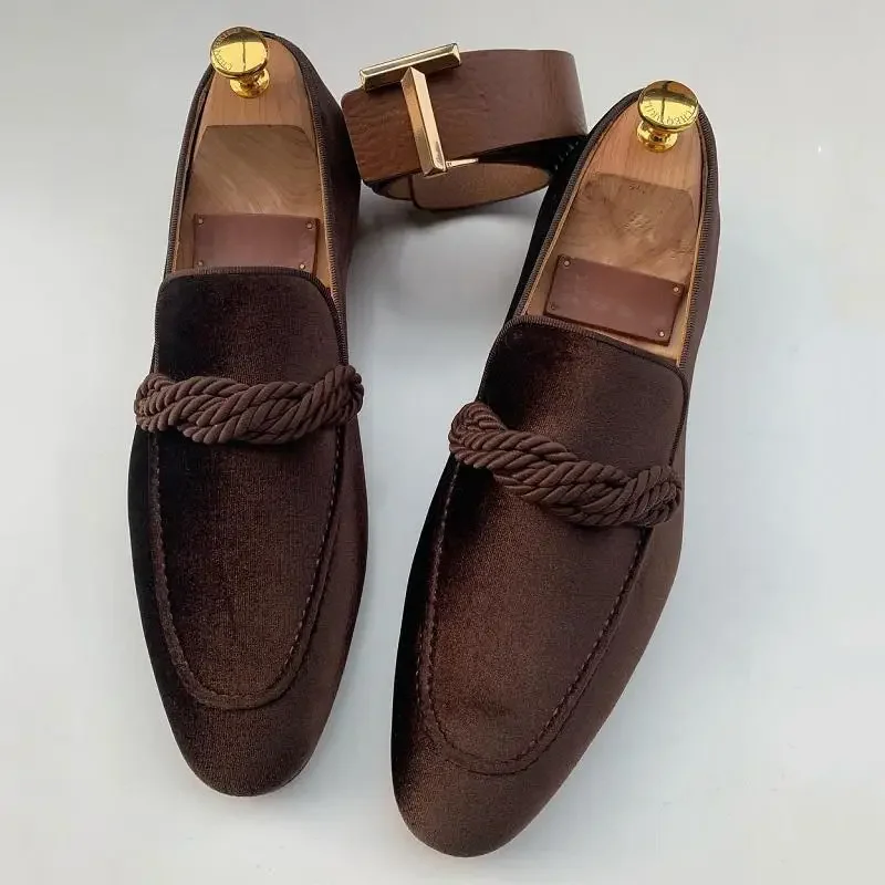 Fashionable Men Loafers Classic British Style Suede Deerskin Casual Dress Brooch Twisted Personality Small Leather Shoes 48