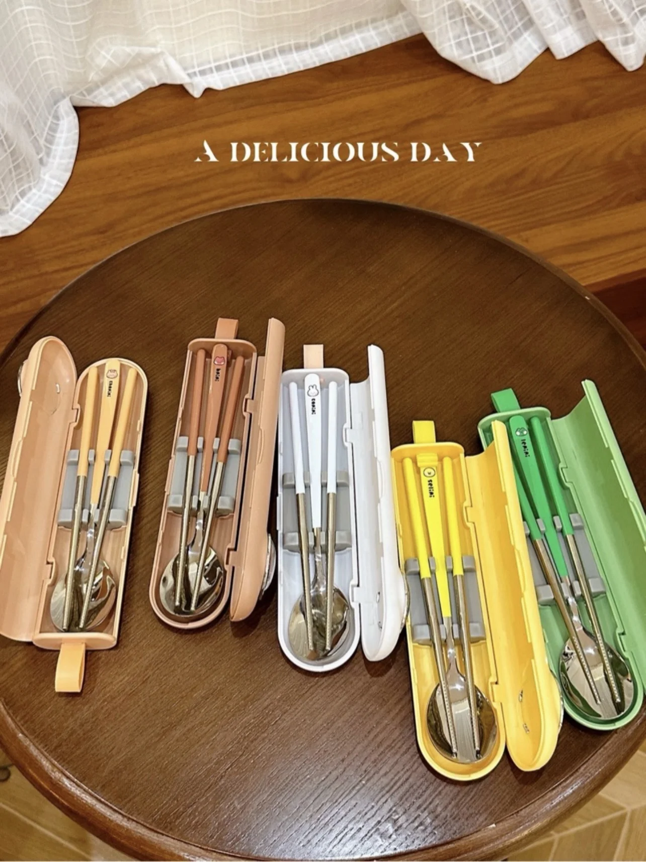 

Portable Office Dining Utensils Brown Bear Series Chopsticks Spoon Gift Box Set 304 Stainless Steel China Made Dining Set