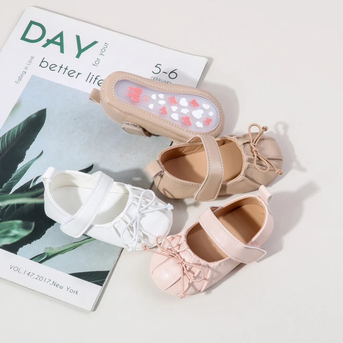 

New Design Spring Baby Girls First Walking Indoor Outdoor Toddler Shoes For 0-18Months Baby Girls Princess Shoes Three Colors