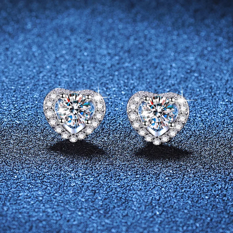 Platinum PT950 18K Gold Earrings for Women, Light Luxury, Heart-shaped, Moissanite Earrings in D Color, 1 Carat Moissanite