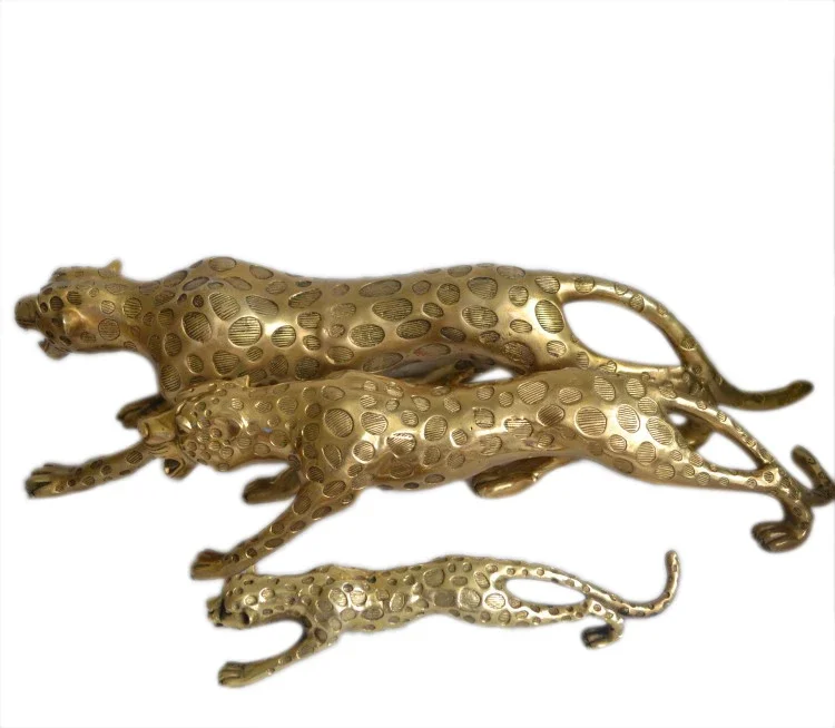

A leopard leopard cheetah copper ornaments Zhaocai office decorations Home Furnishing house navidadroom Art Statue