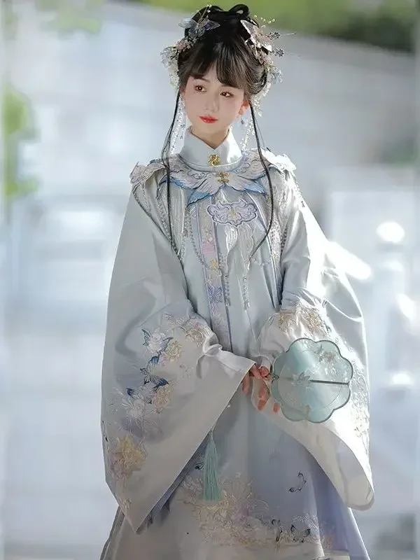 Hanfu Women's Ming Dynasty Cosutme Embroidered Standing Neck Long Coat Cloud Shoulder Horse Face Skirt Three Piece Set