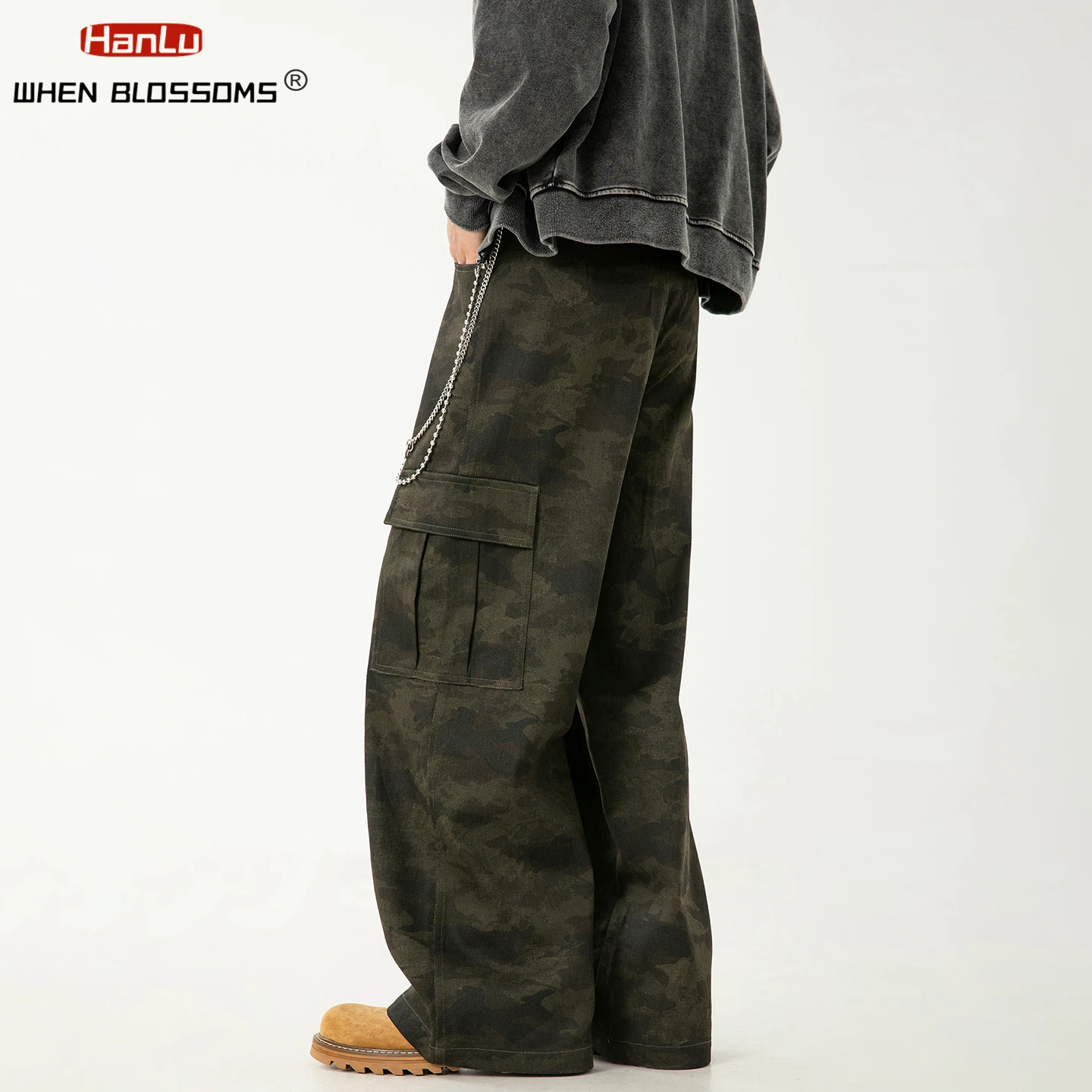 HANGLU 2025 Men's Vintage Camo Cargo Pants High Street Straight Leg Tactical Pocket Streetwear Utility Casual Trousers