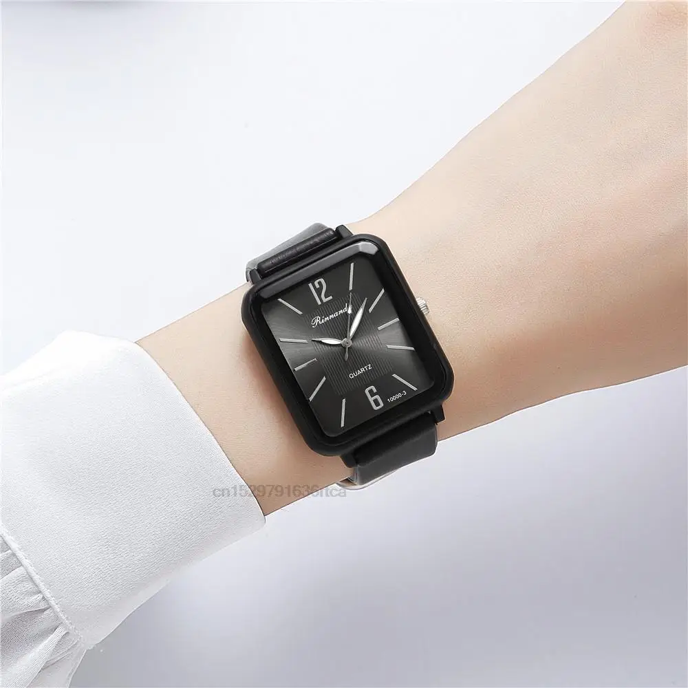 Lujo de la moda de silicona de las mujeres Relojes cualidades rectángulo de cuarzo con pulsera simple Negro Blanco Mujer Reloj de regalo