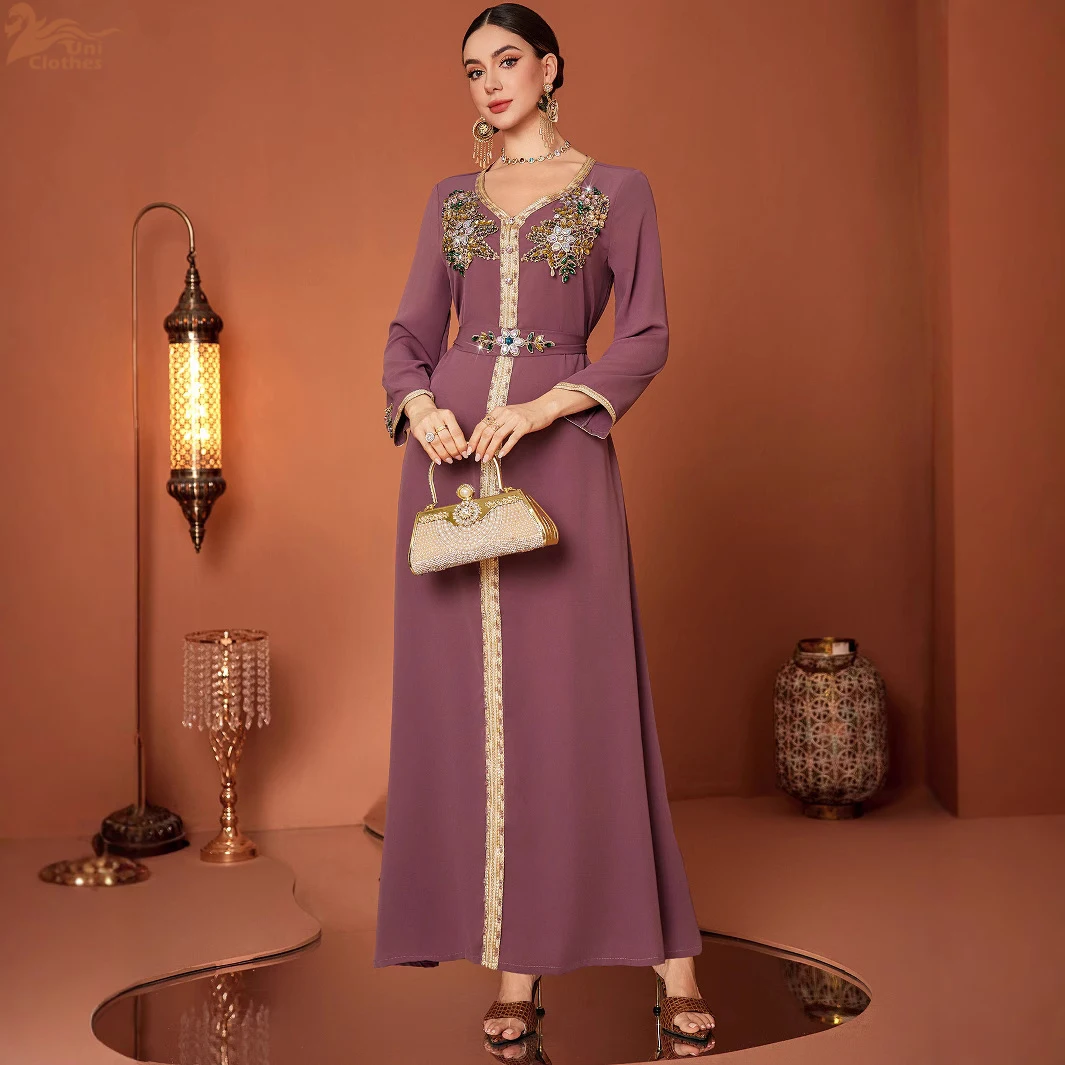 

Eid Muslim Women Dress Elegant V-Neck Diamond Embroidery Muslin Abaya Caftan Jalabiya Ramadan Arab Robe 2025