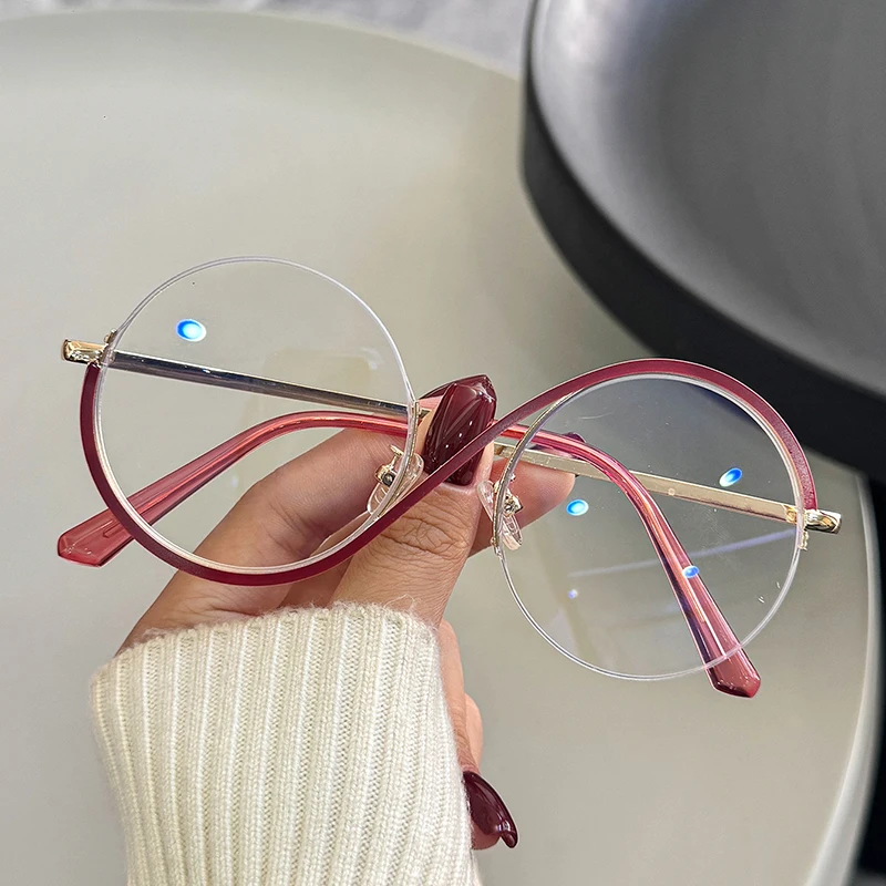 نظارات نسائية عصرية بإطار دائري شفاف مناسبة للارتداء اليومي خفيفة الوزن ومريحة